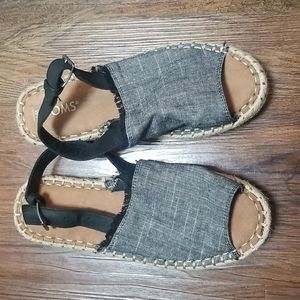 Toms sandals